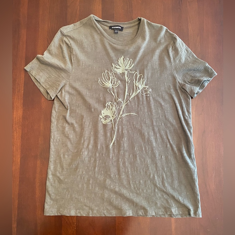 Express olive embroidered men’s t shirt